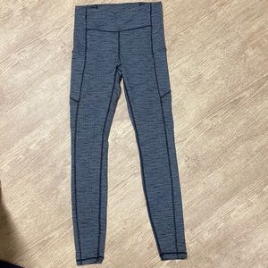 Speed up mid rise tight lululemon size 6